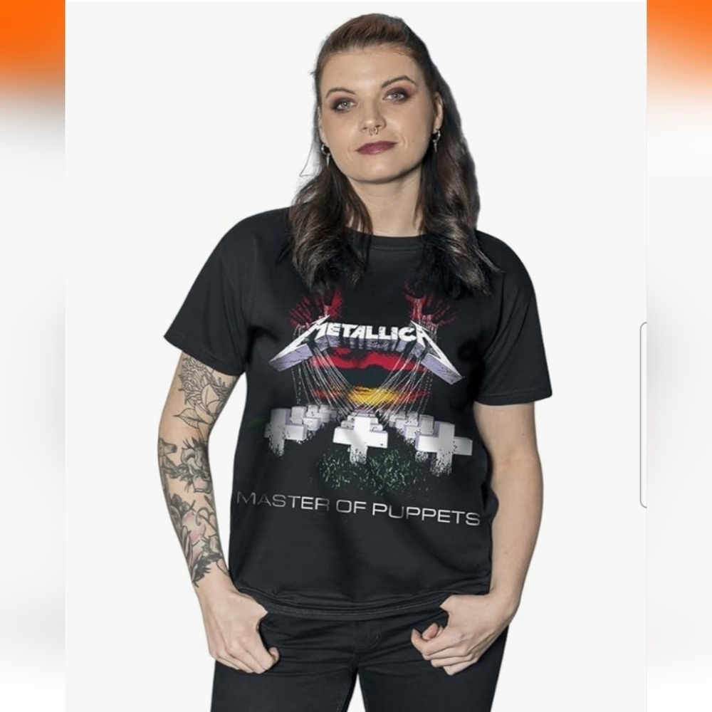 Metallica Women's Black Short Sleeve Crew Neck Band Tee S